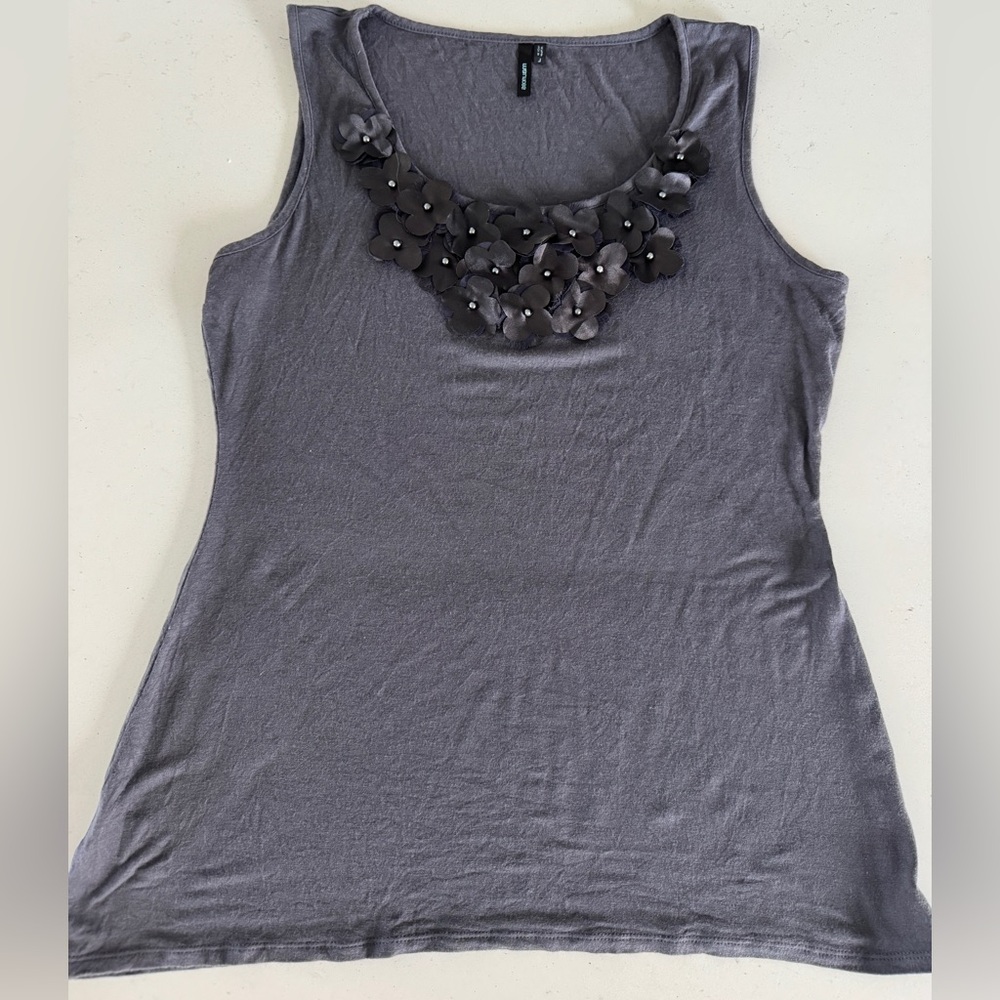 Maurices Gray Floral Applique Scoop Neck Tank